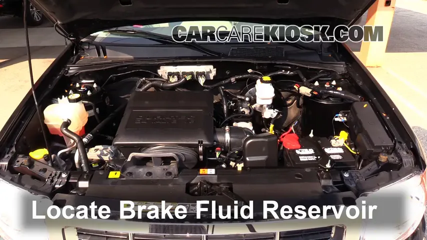 2011 Ford Escape XLT 3.0L V6 FlexFuel Líquido de frenos Controlar nivel de líquido